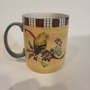 Lenox Winter Greetings Everyday Goldfinch Bird Mug. Yellow Red Green